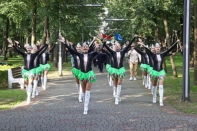 \"Алые паруса\". Бал выпускников прошел в Бресте