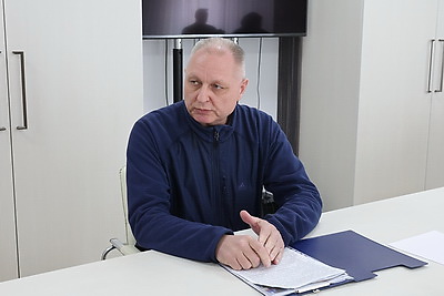 Сергеенко провел личный прием граждан в Шарковщине
