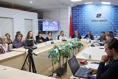 В Минске состоялась пресс-конференция на тему интерактивного сериала \"Зумеры\"