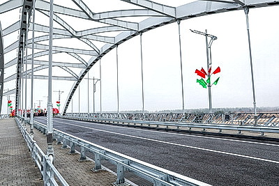 Лукашенко в Мозыре открыл обновленный мост через Припять