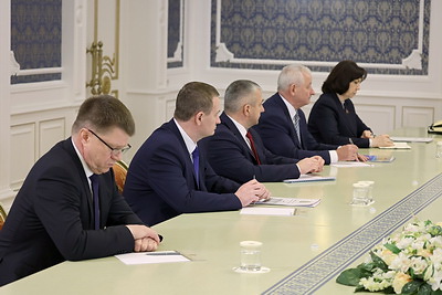 Лукашенко встретился с председателями облисполкомов и Минского горисполкома