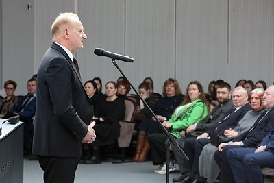 Книгу \"Наш Президент\" презентовали в НАН Беларуси