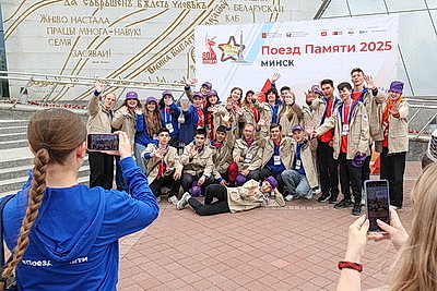 Участники \"Поезда памяти\" посетили Национальную библиотеку