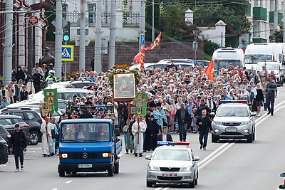 Праздничным шествием в Витебске отметили Успение Пресвятой Богородицы