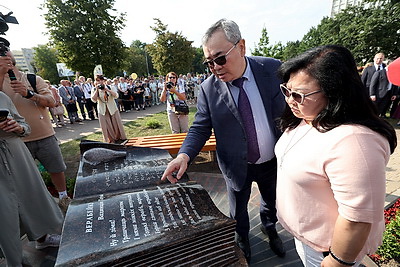 День белорусской письменности. В Лиде прошло открытие новой скульптуры, памятное гашение марки, презентации