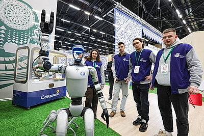 VR-фермы, BulbaTech, гоночный грузовик. Чем удивляет выставка \"Моя Беларусь\"