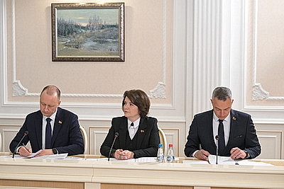 Лукашенко провел совещание с руководством Совмина