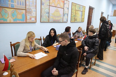 Досрочное голосование на выборах Президента продолжается в Беларуси