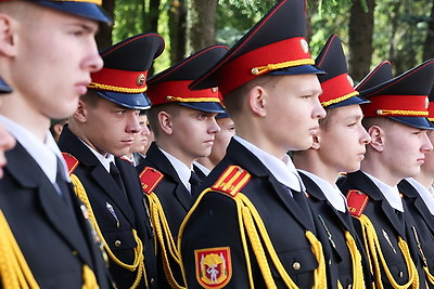 Мемориальную доску в честь Героя Советского Союза Евгения Николаенко открыли в Могилеве