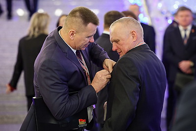 Второе заседание VII ВНС продолжает работу