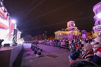 Новогодняя атмосфера и сказочные герои в ярких спектаклях: праздничные локации Минска