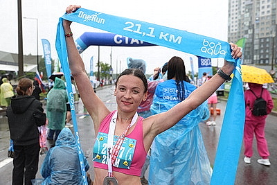 Около 1800 участников из шести стран вышли на старт полумарафона One Run в Минске
