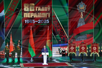 \"Мы не забыли\". Лукашенко на торжественном собрании к 80-летию Победы напомнил о важных уроках истории