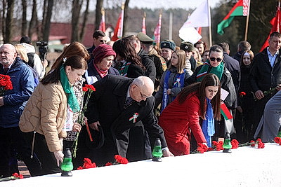 Митинг-реквием и присяга прокуроров. В Гродненском районе отдали дань памяти жертвам Хатыни