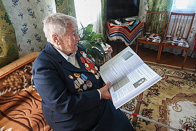 Ветеран из Любанского района белорусской молодежи: живите в счастье, мире, любите свою землю