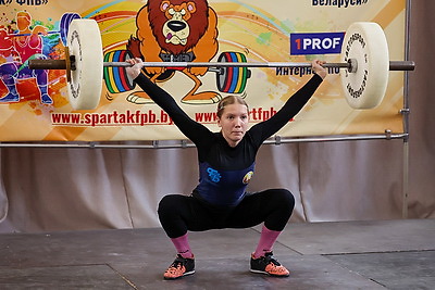 Более 200 тяжелоатлетов Беларуси принимают участие в республиканской спартакиаде