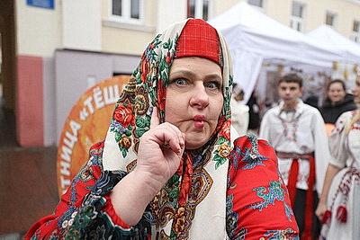 С настроением и душевно. В Гродно ярко и тепло отпраздновали Масленицу