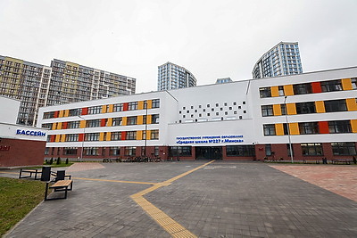 В школах Беларуси подходит к завершению первая учебная четверть