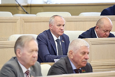Заседание второй сессии Совета Республики состоялось в Минске