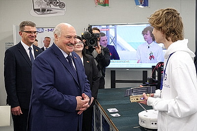 Лукашенко в Минске дал старт работе Центра технического творчества детей и молодежи