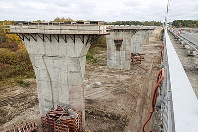 Новый мост через реку Сож возводят в Гомельской области