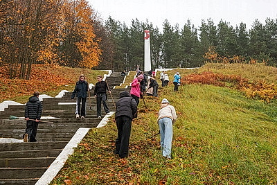 Жители Шклова присоединились к субботнику