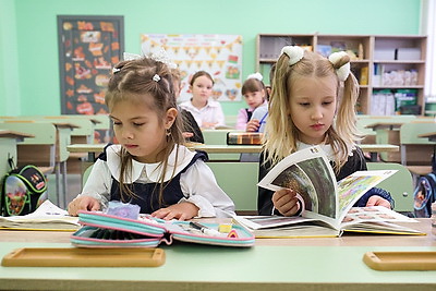 В школах Беларуси подходит к завершению первая учебная четверть
