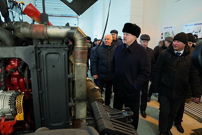 Лукашенко совершил рабочую поездку в Смолевичский район