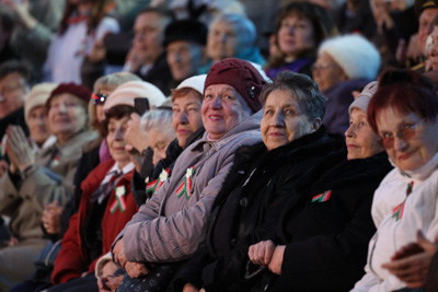 Военный парад по случаю 80-летия Победы прошел у стелы \"Минск - город-герой\"