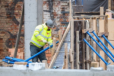 Завершить реконструкцию аквацентра \"Лазурный\" в Гродно планируют к лету 2026 года