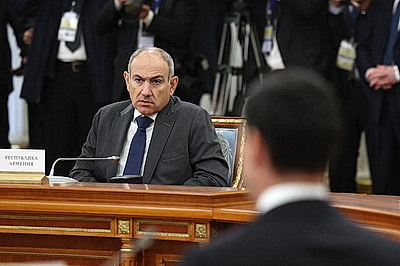 Рабочий визит Лукашенко в Россию продолжился неформальной встречей лидеров стран СНГ в Эрмитаже