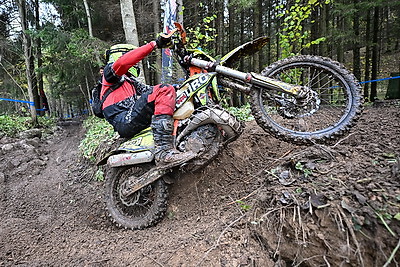 Заключительный этап чемпионата по эндуро Four Seasons завершился в Логойске