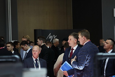 \"ИННОПРОМ. Беларусь\" продолжает работу