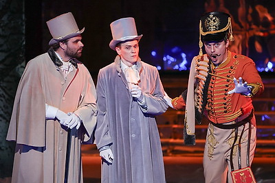 \"Что наша жизнь? Игра!\" Известная ария прозвучала в Большом театре Беларуси