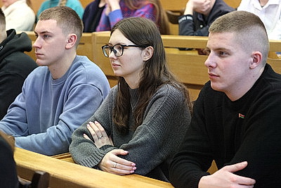 Любить профессию, работать на результат. В БГТУ прошла диалоговая площадка со студентами