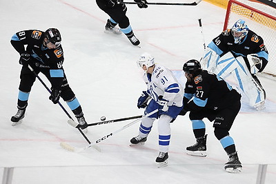 Минские динамовцы победили в тысячном матче Квартальнова и вышли в лидеры Запада