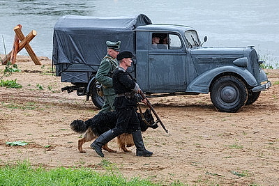 В Шклове прошла военно-историческая реконструкция боя \"Освобождение Шкловского района\"