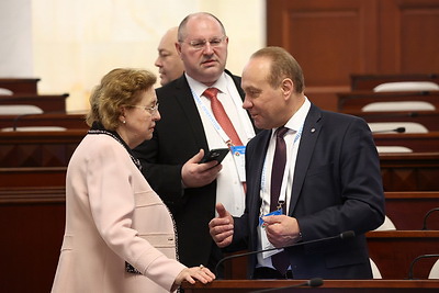 Сергеенко: абсолютное большинство населения Беларуси понимает, что судьбу страны решает ее народ