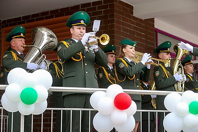 Новая школа на 510 мест открылась в Островце