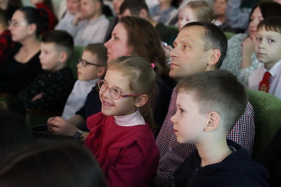 Прекрасный вокал и чарующие звуки оркестра: в Бресте проходит фестиваль \"Таленты Беларусі - будучыня краіны\"
