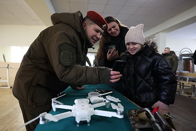 Акцию \"Мамины пироги\" встретили в войсковой части 3214