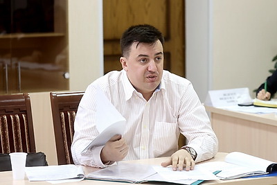 Земельные споры, начисление пенсии, транспорт. С какими вопросами обратились к Крупко жители региона