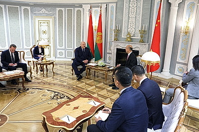 Лукашенко провел встречу с вице-премьером Госсовета КНР