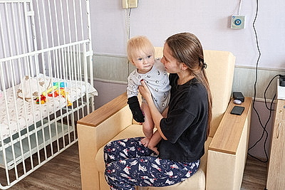 В ожидании новогоднего чуда. Кочанова поздравила юных пациентов РНПЦ детской онкологии