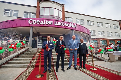 Новая школа на 510 мест открылась в Островце