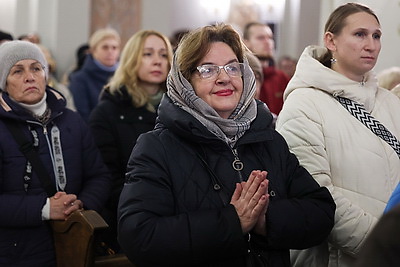 Свет единения и покоя. Вифлеемский огонь прибыл в Минск
