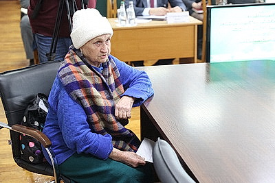 Строительство бассейна и приобретение жилья. Что интересовало жителей Наровли на приеме Крупко