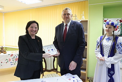 От народных ремесел к культурному коду. \"Белхудожпромыслы\" и БГУИЯ подписали соглашение о сотрудничестве