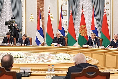 Встреча президентов Беларуси и Кубы проходит во Дворце Независимости
