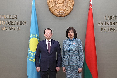 Кочанова провела встречу с послом Казахстана